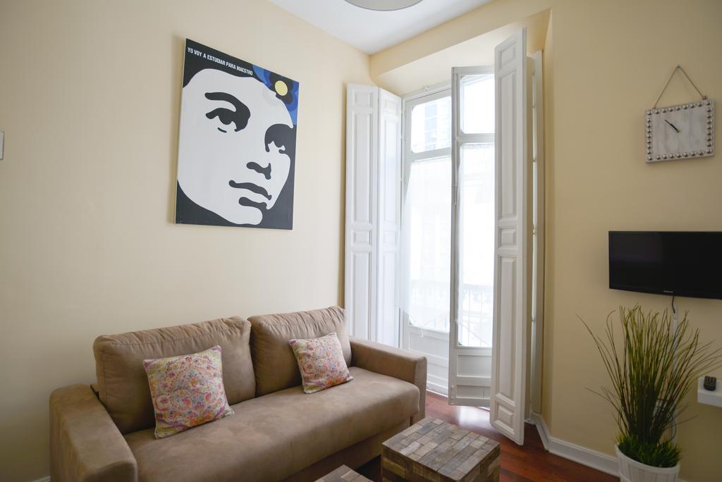 Letmalaga Calderon Apartment ภายนอก รูปภาพ