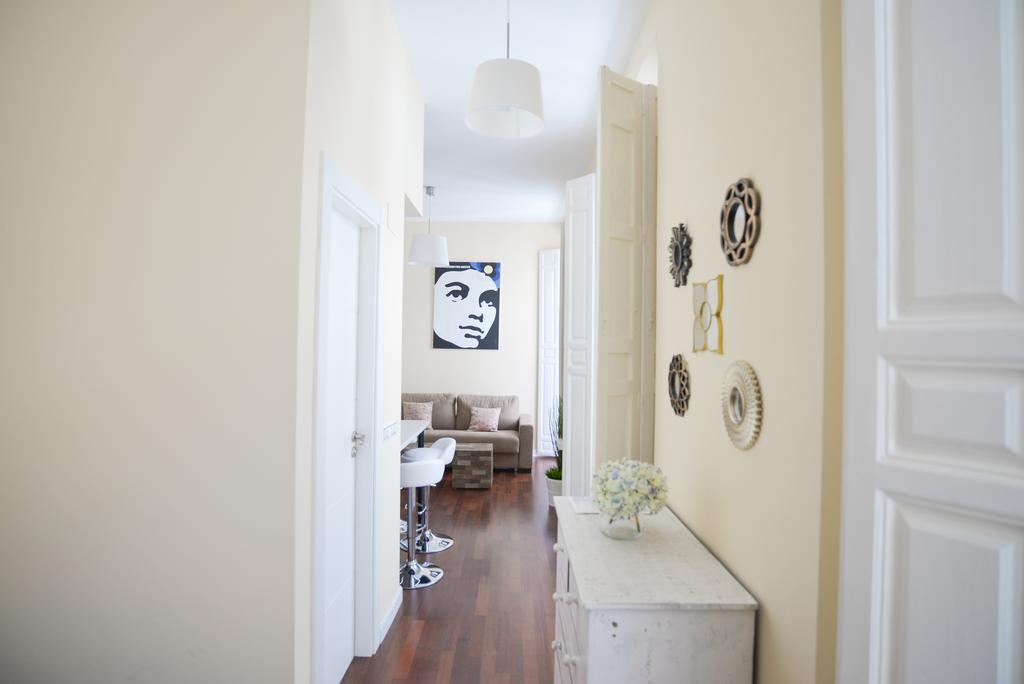 Letmalaga Calderon Apartment ภายนอก รูปภาพ