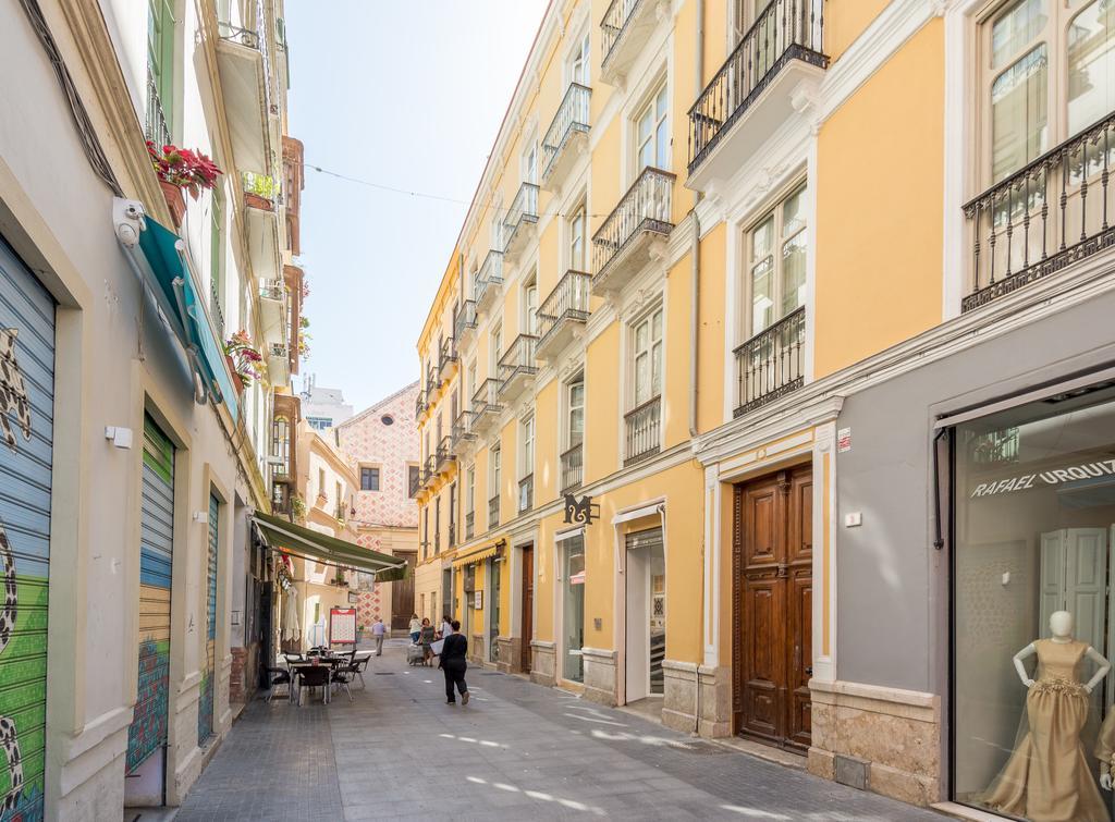 Letmalaga Calderon Apartment ภายนอก รูปภาพ