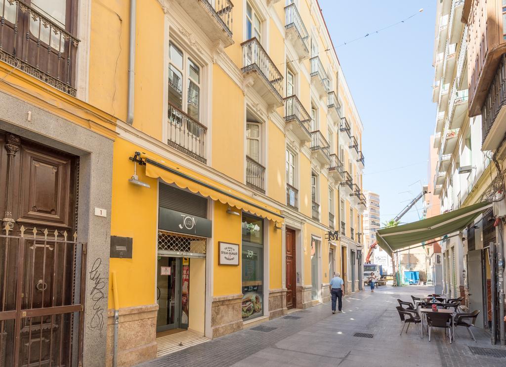 Letmalaga Calderon Apartment ภายนอก รูปภาพ